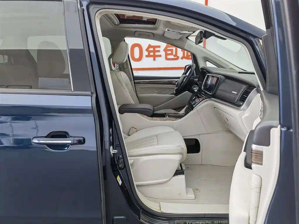 GAC Trumpchi Trumpchi M8 2018 320T Premium Edition фото 23