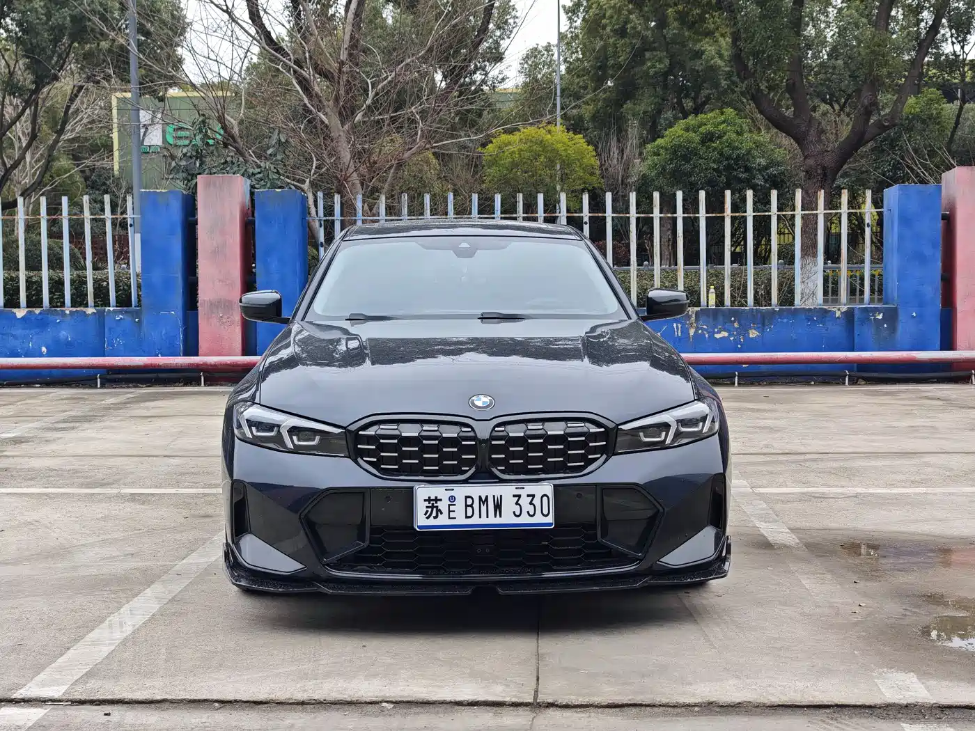 BMW 3 Series 2024 325Li M Sport Shadowline Package фото 2