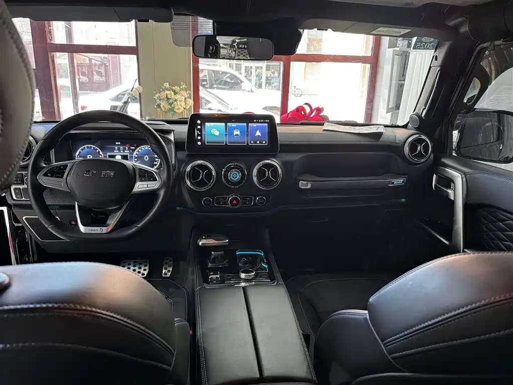 BAIC ORV Beijing Offroad BJ40 2023 2.0T Auto 4WD Urban Hunter Knight Edition фото 25