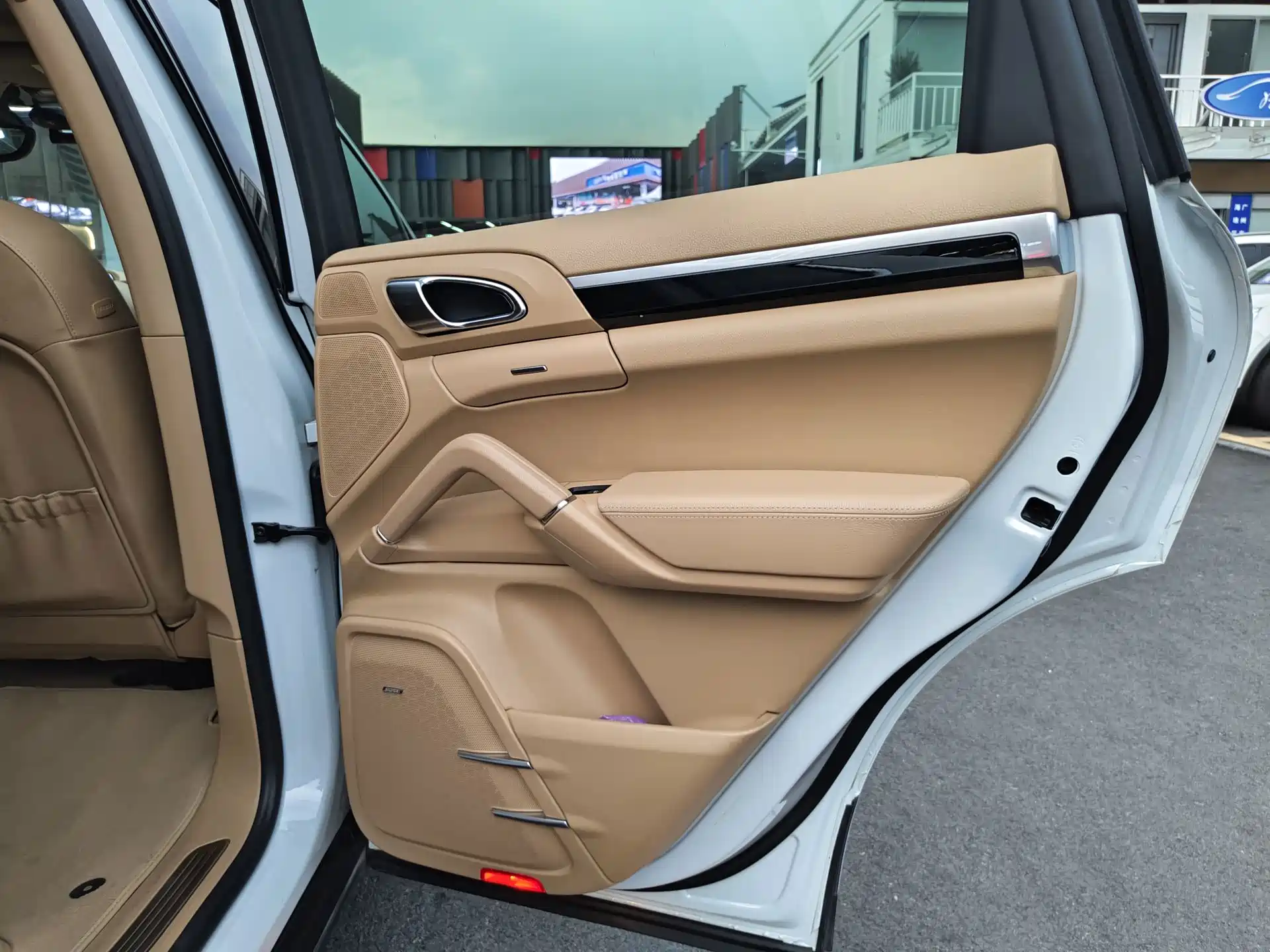 Фото 23 - Porsche Cayenne