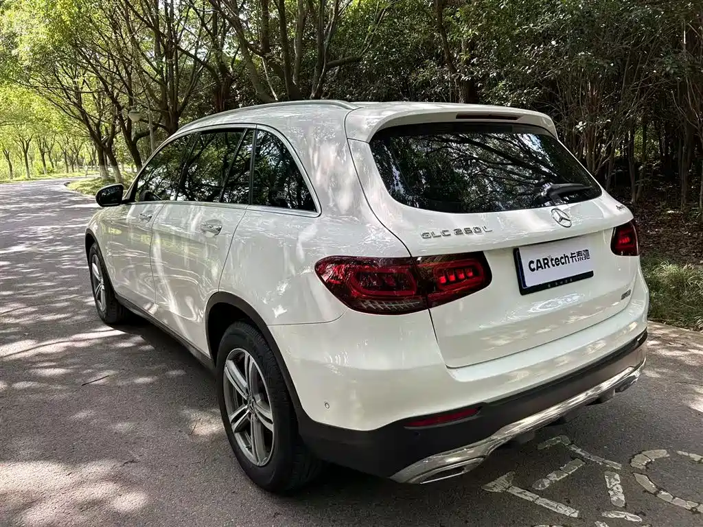 MERCEDES-BENZ GLC