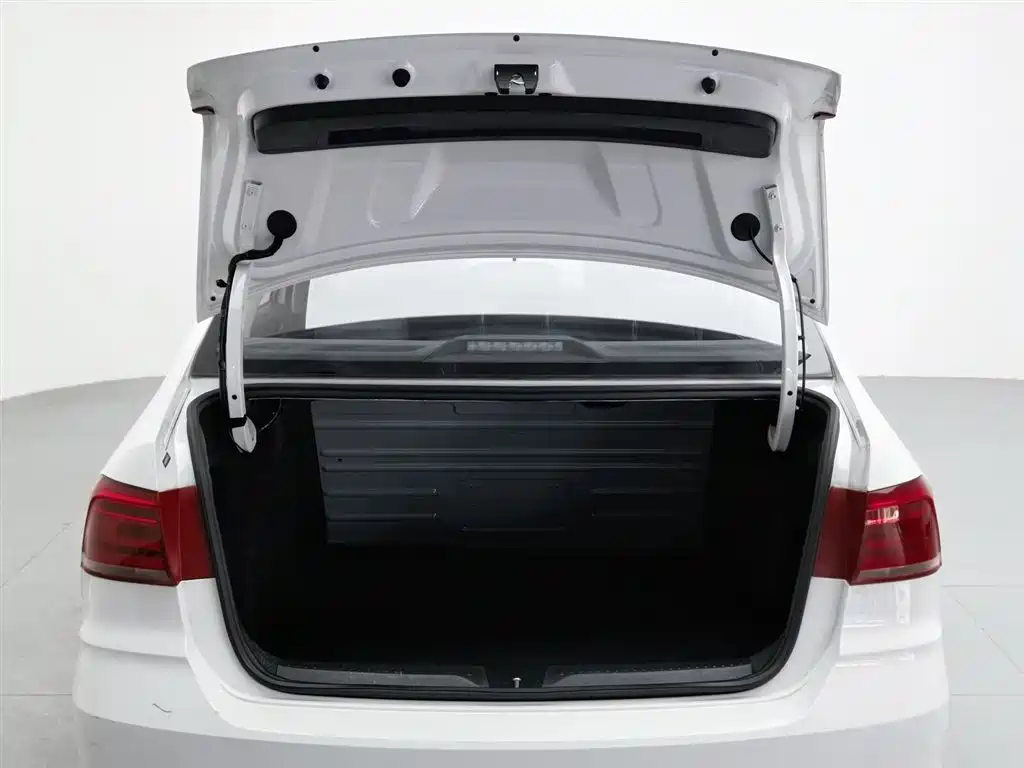 Volkswagen Santana 2021 1.5L Manual Trend Edition фото 16