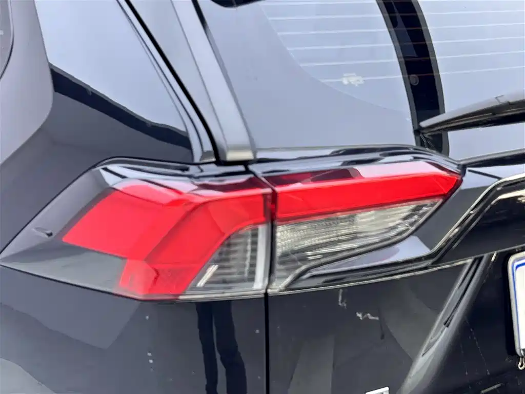 Toyota RAV4 Rongfang 2022 2.0L CVT 2WD Trend Edition фото 10