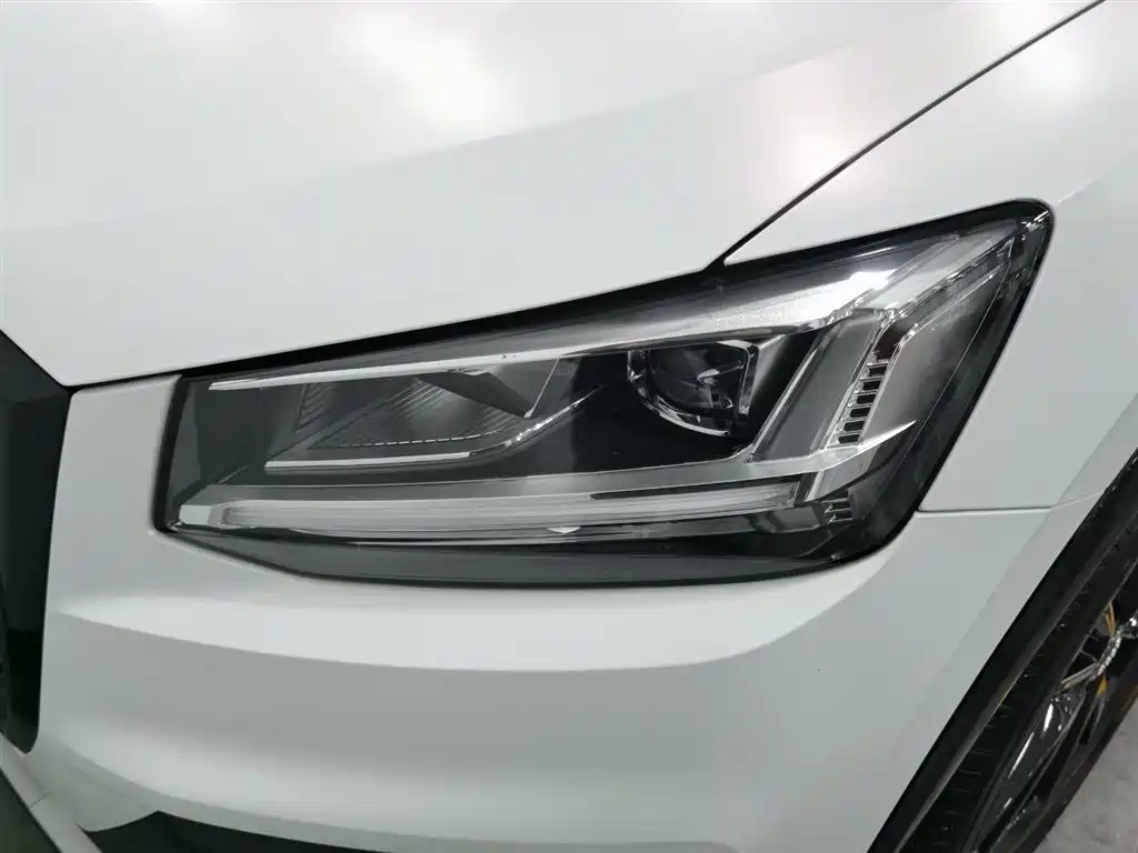 Audi Q2L 2021 Model 35 TFSI Fashion Dynamic фото 7