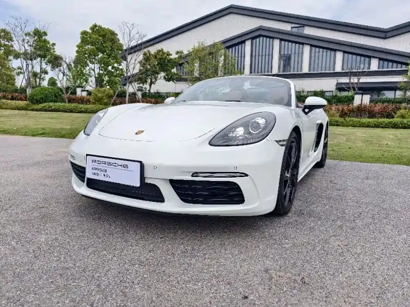 Porsche 718 2022 Boxster 2.0T фото 15