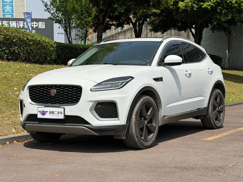 JAGUAR E PACE