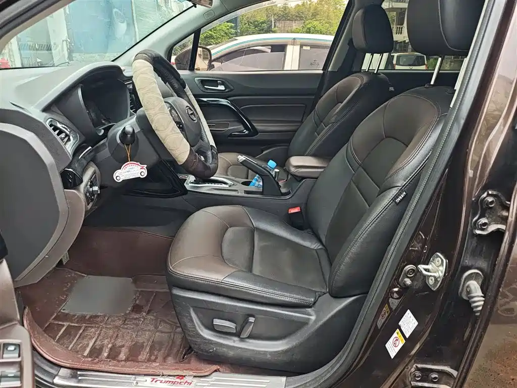 GAC Trumpchi Trumpchi GS4 2015 200T G-DCT Luxury Edition фото 8