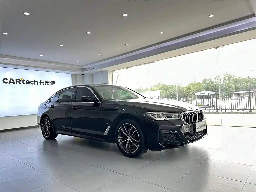 BMW 5 Series 2022 525Li M Sport Package фото 5