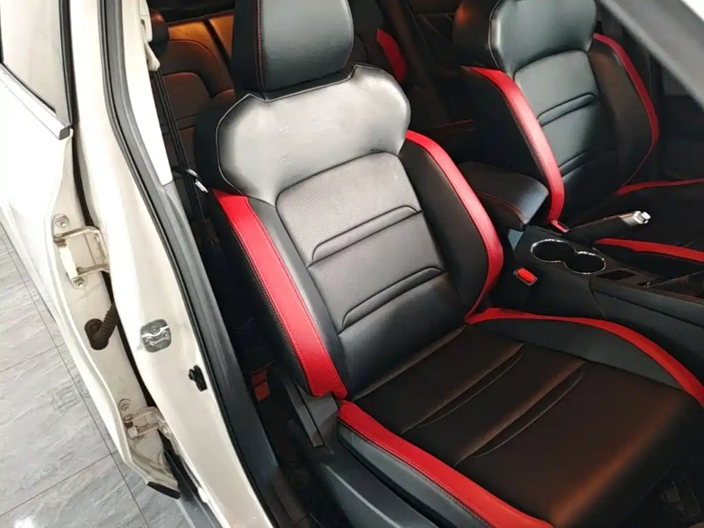 Venucia T60 2020 2020 Model 1.6L Manual Zhiguan Edition China VI
