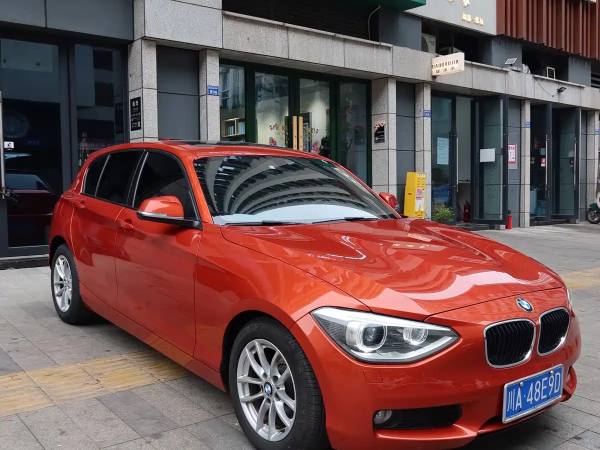 BMW 1 Series (Import) 2013 Facelift 118i Sport Model фото 3