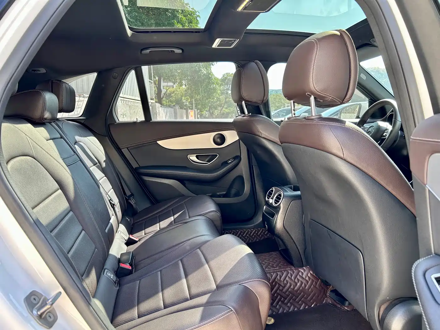 Mercedes-Benz GLC 2022 Facelift III GLC 260 L 4MATIC Dynamic фото 14