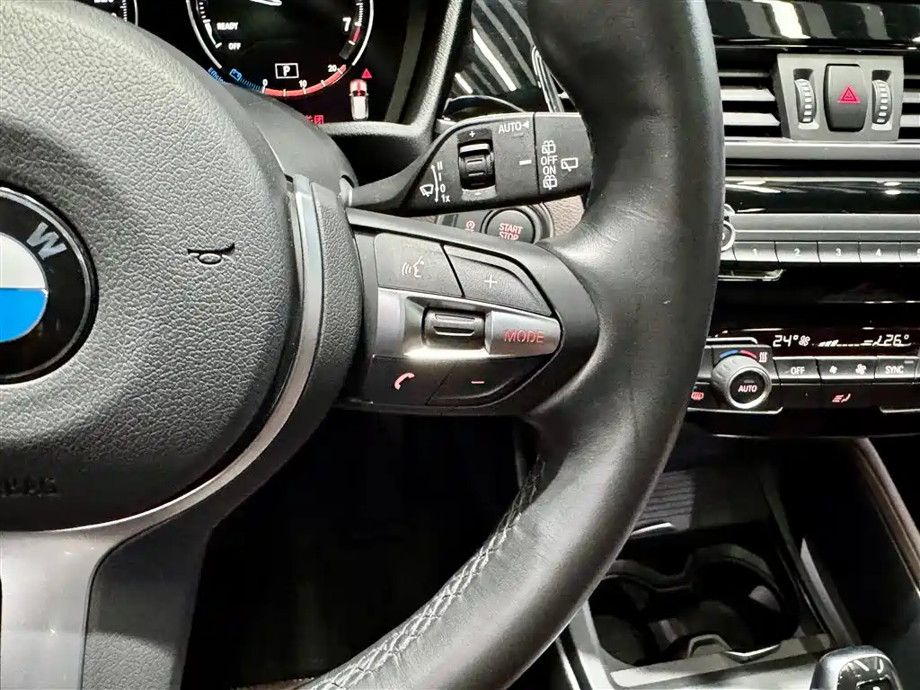 BMW X1 2022 sDrive25Li Leading фото 23