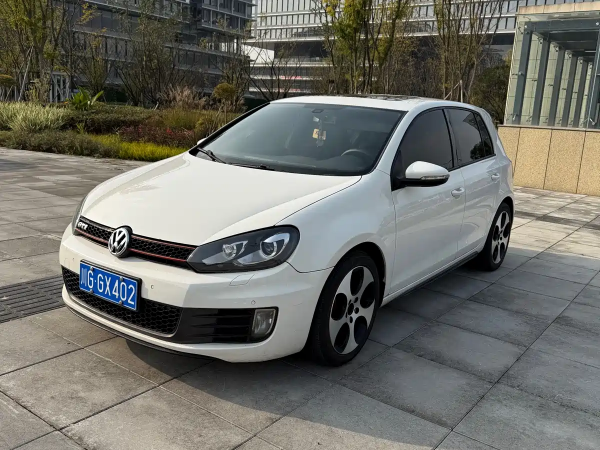 Volkswagen Golf GTI 2012 2.0TSI GTI