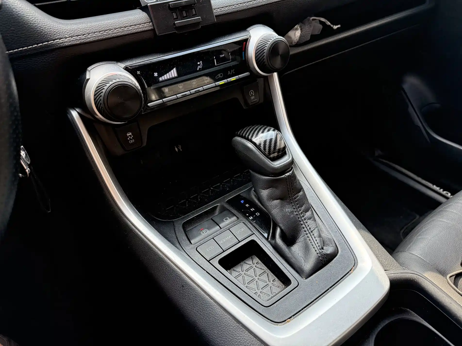 Фото 14 - Toyota Wildlander