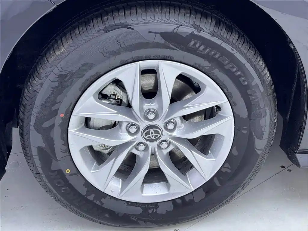 Toyota Granvia 2024 2.5L Hybrid Comfort фото 11