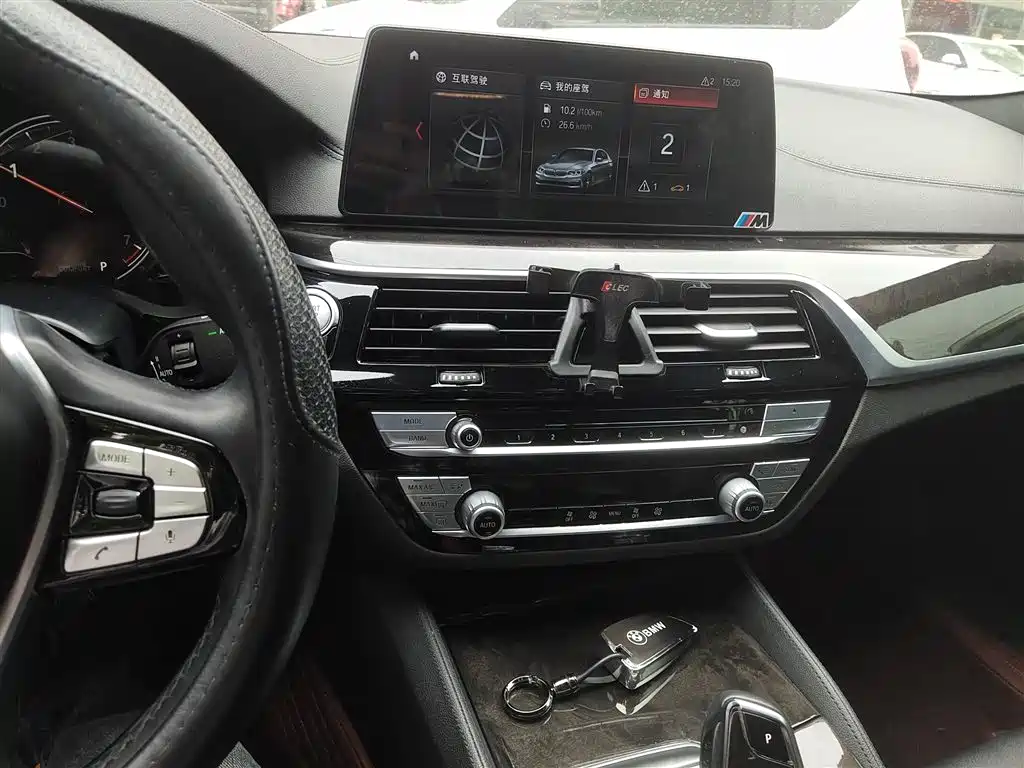 BMW 5 Series 2018 525Li M Sport Package фото 13