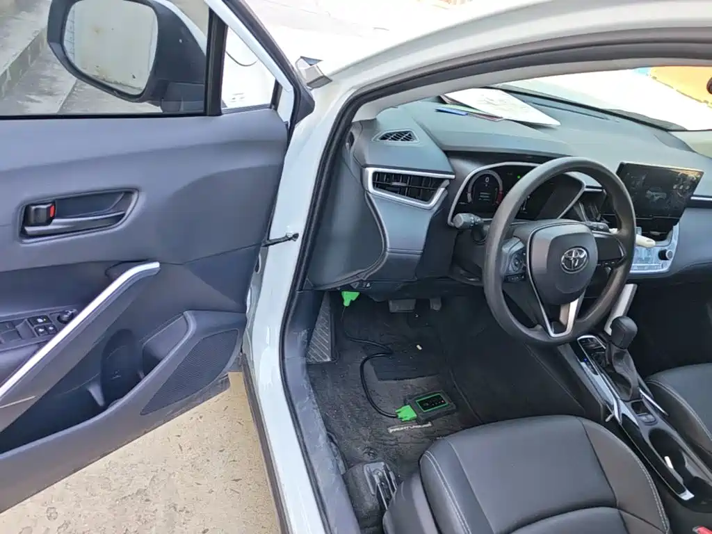 Photo 16 - Toyota Frontlander