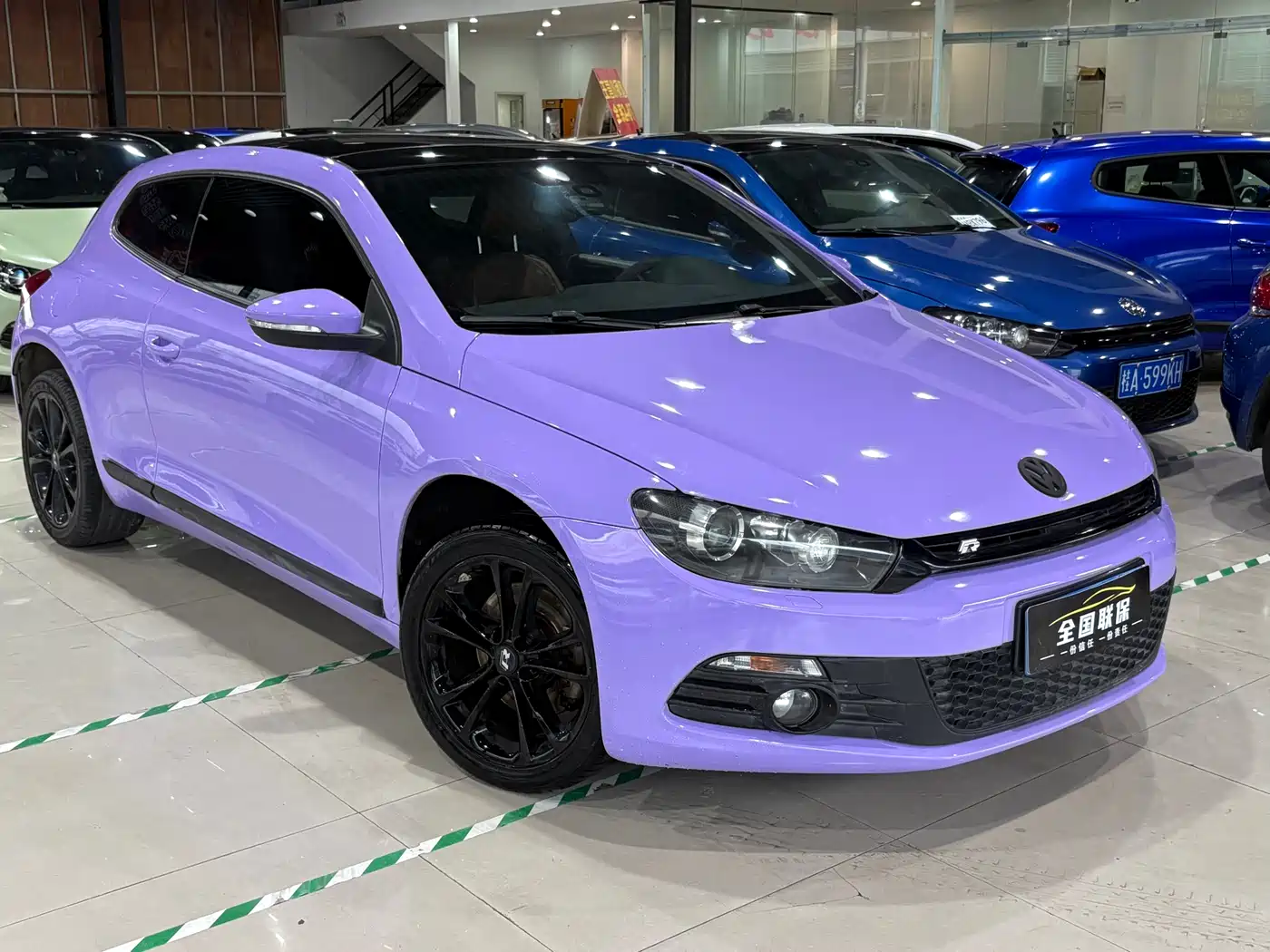 Volkswagen Scirocco 2011 2.0TSI Luxury фото 2