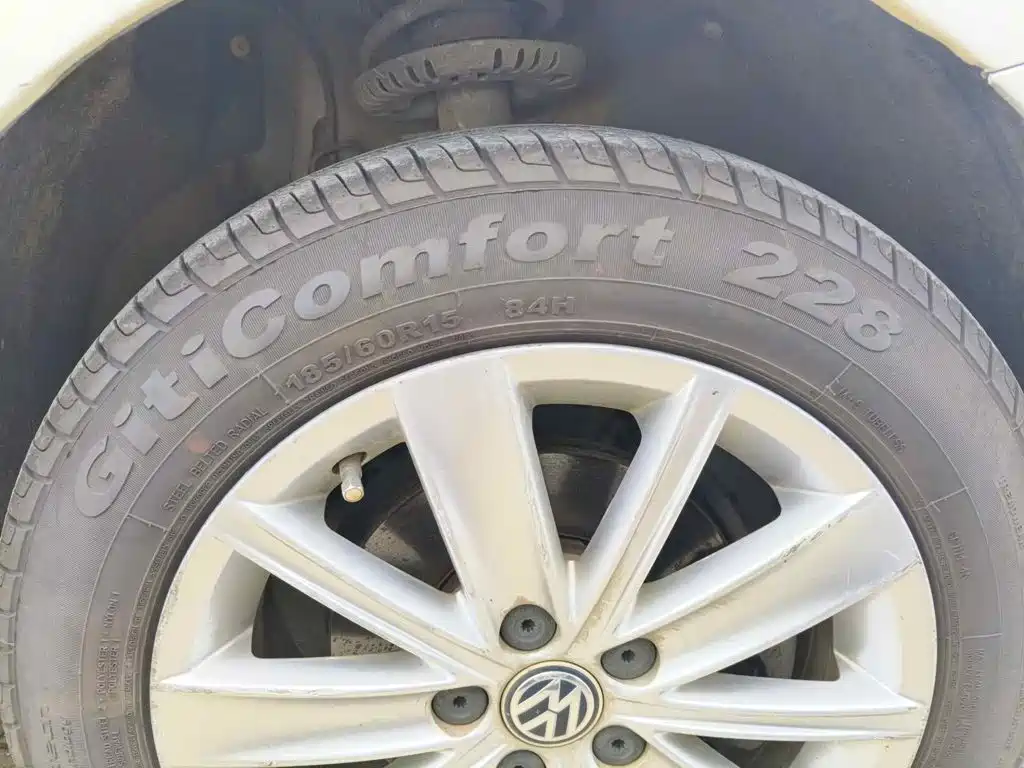 Фото 7 - Volkswagen Polo