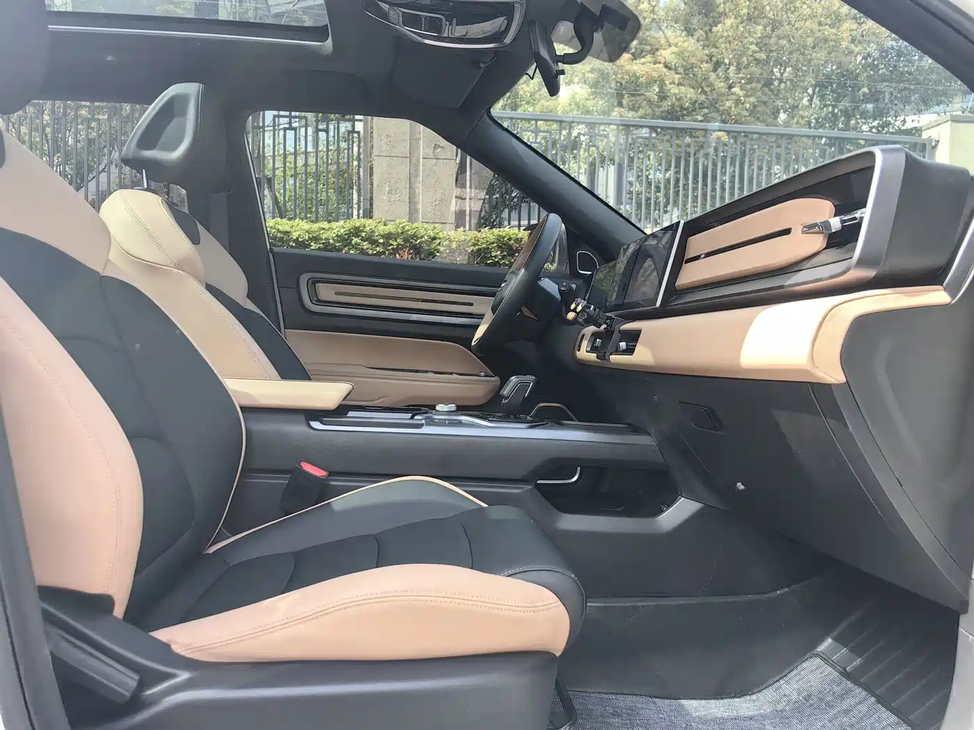 GEELY AUTOMOBILE GEELY ICON