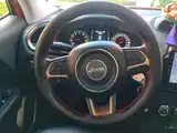Photo 15 - Jeep Renegade