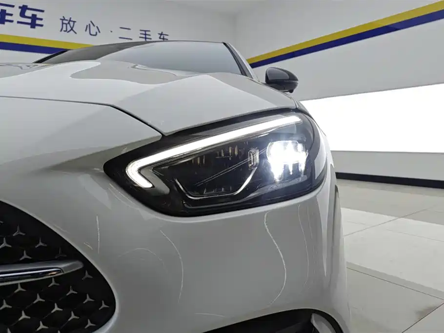 Mercedes-Benz C-Class 2023 Facelift C 200 L Sport Edition фото 5