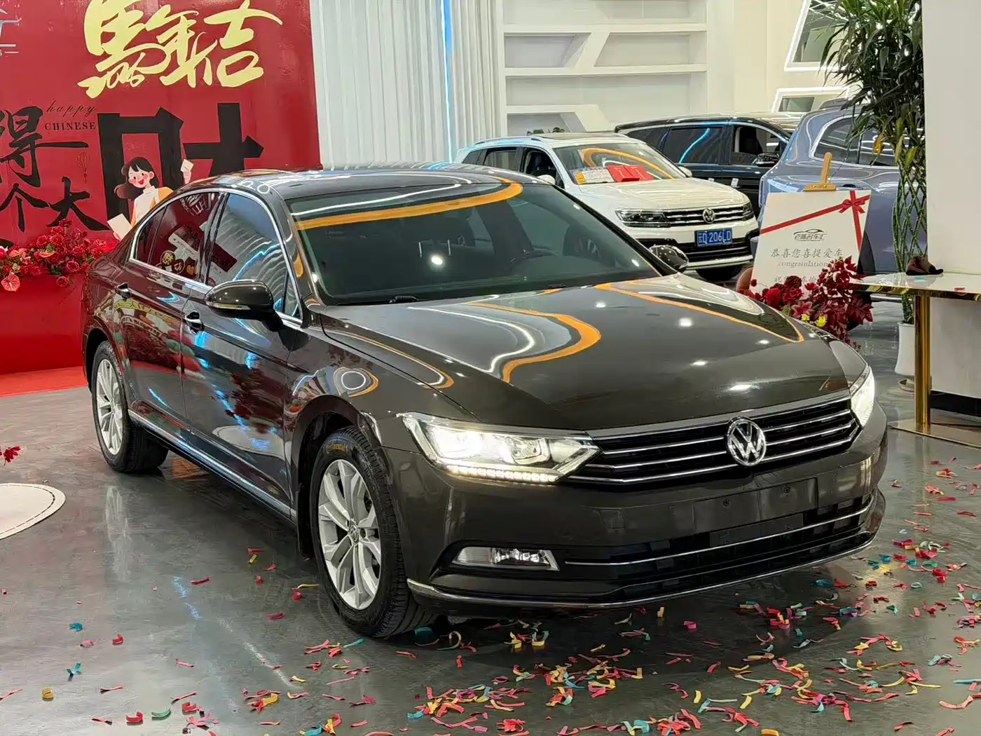 Volkswagen Magotan 2019 330TSI DSG Luxury Class China VI фото 3