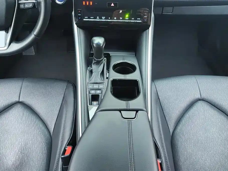 Toyota Avalon 2023 Hybrid 2.5L Luxury Edition фото 16