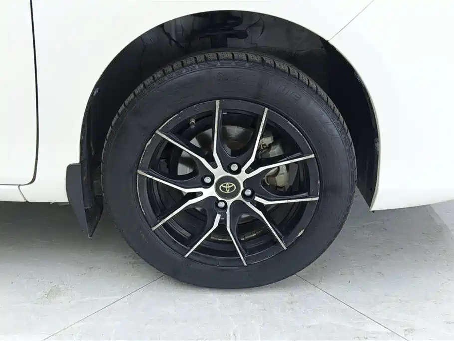 Toyota Vios FS 2017 1.5L CVT Fengchi Edition фото 6