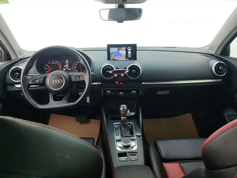Audi A3 2018 30th Anniversary Limousine 35 TFSI Sport фото 12