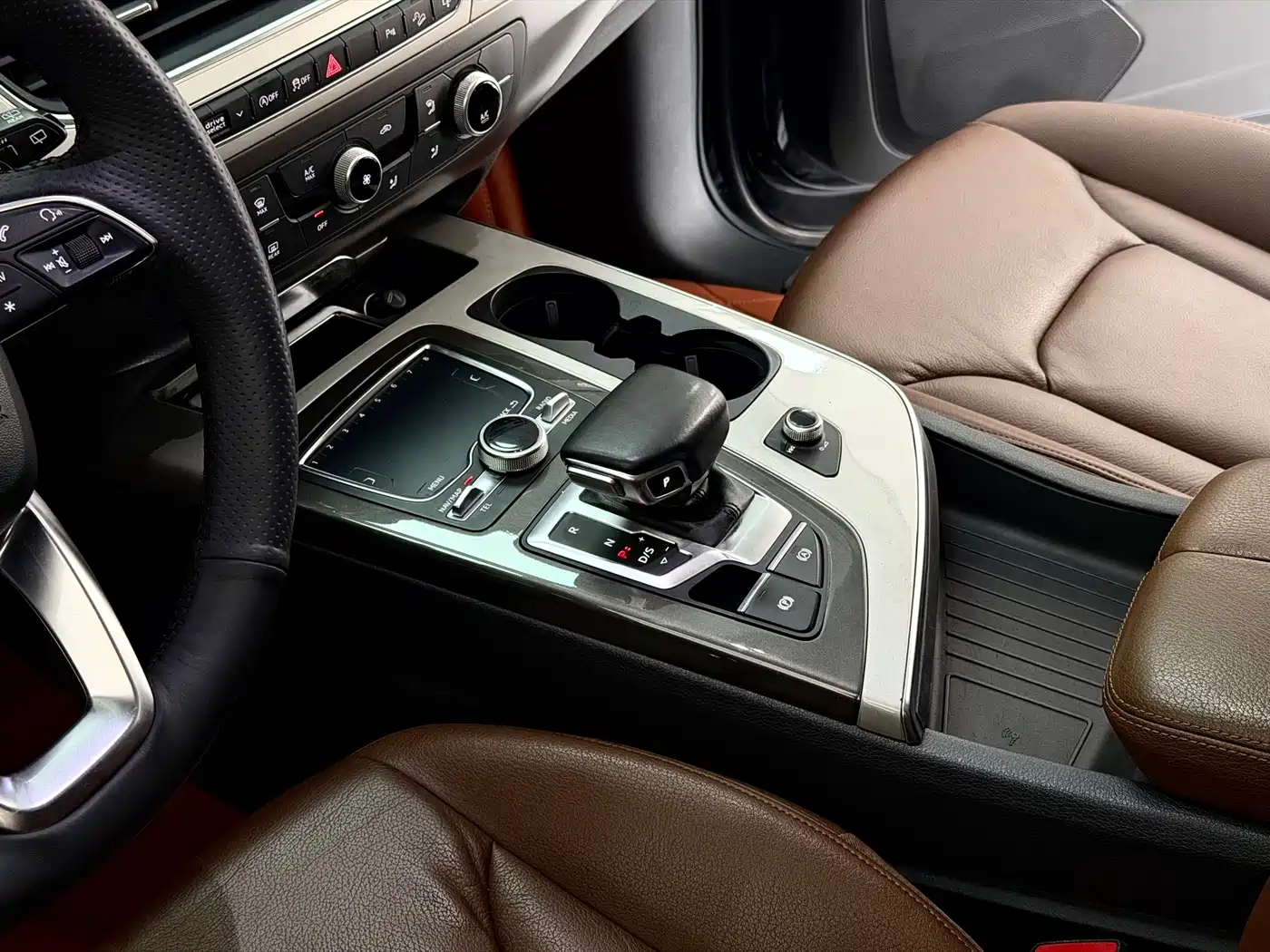 Audi Q7 2016 45 TFSI Technology фото 14
