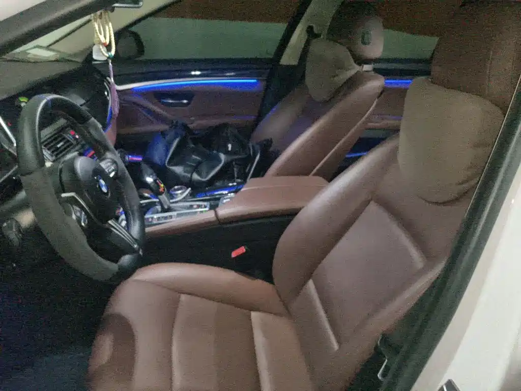 Photo 12 - BMW 5 Series (Import)