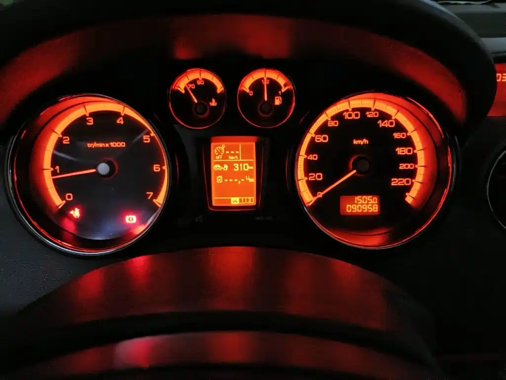 Peugeot 408 2012 2011 2.0L Manual Comfort Edition