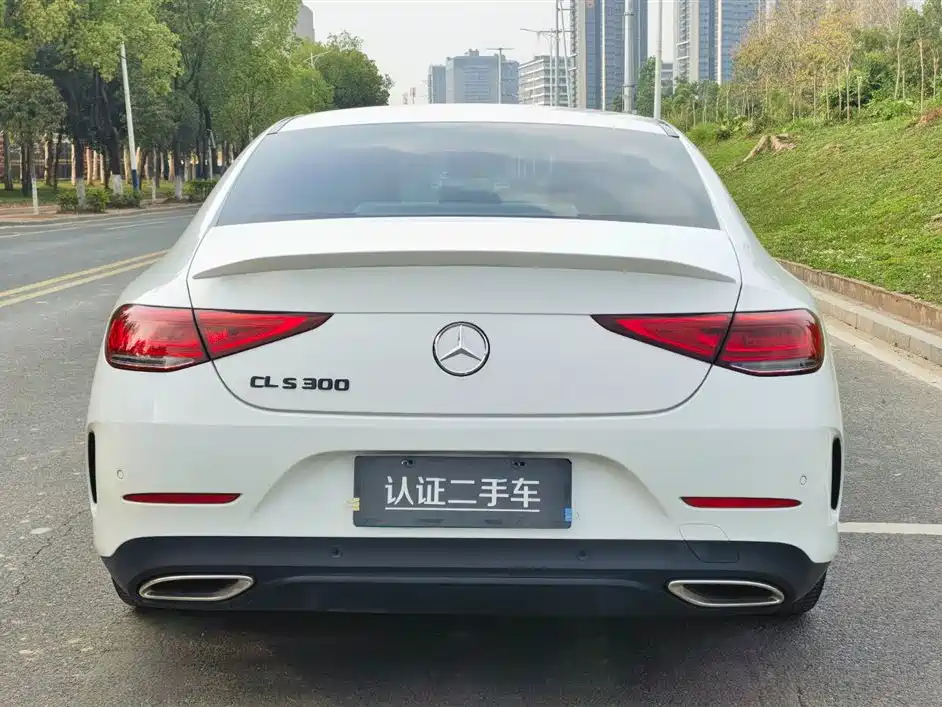 MERCEDES-BENZ CLS