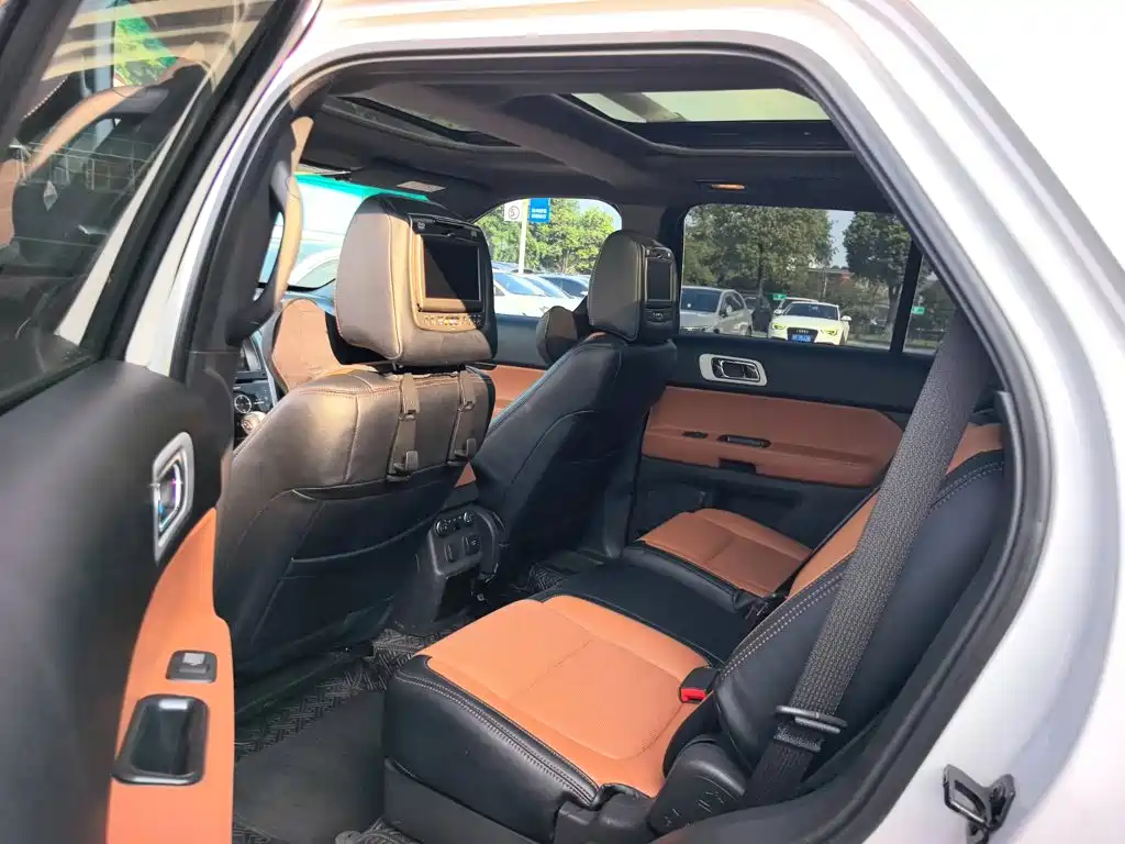 Ford Explorer (Import) 2013 2013 3.5L Premium Edition