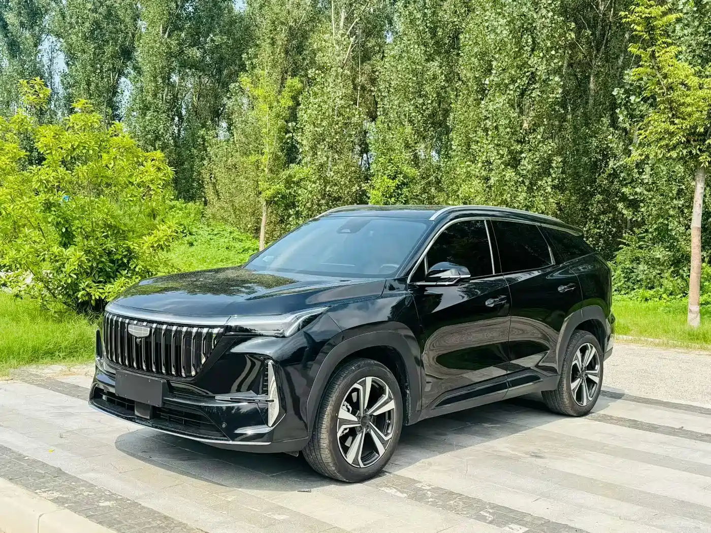 Фото 1 - Geely Boyue L