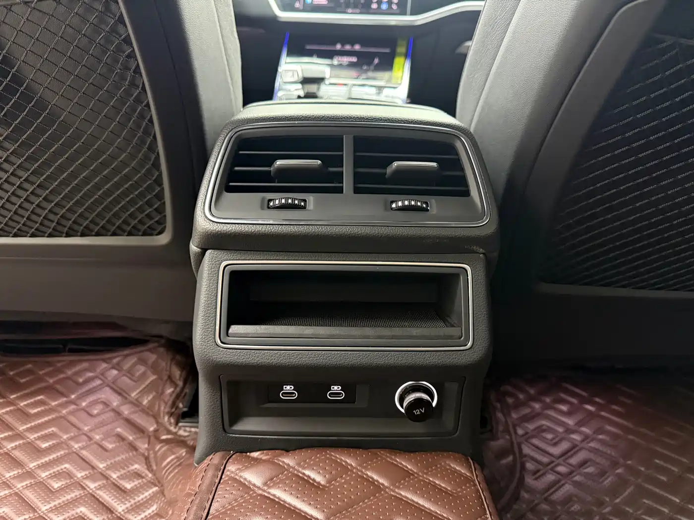 Audi A6L 2024 40 TFSI Luxury Dynamic фото 14