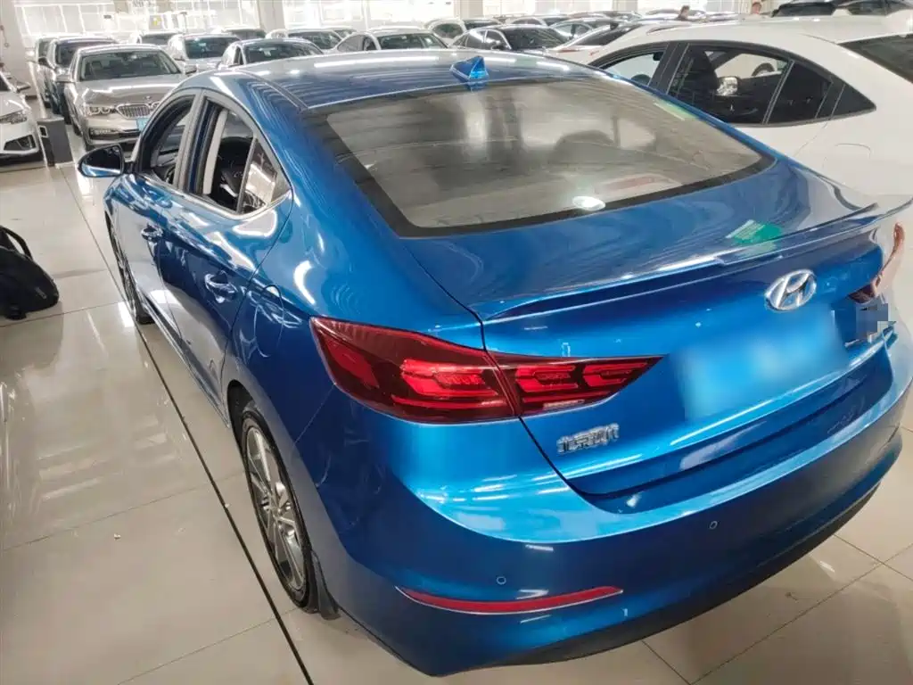 Hyundai Elantra 2016 Model 1.6L Automatic Smart Elite фото 5