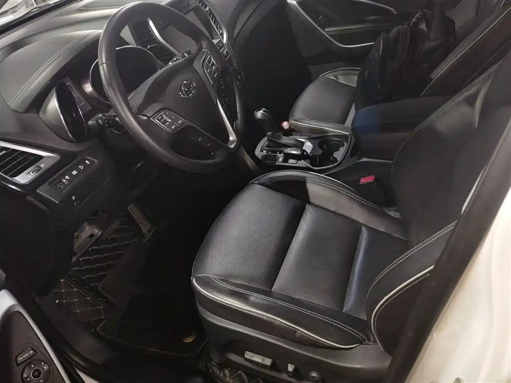 Hyundai Santa Fe 2017 2.0T Automatic 2WD Intelligent 7-Seater фото 15