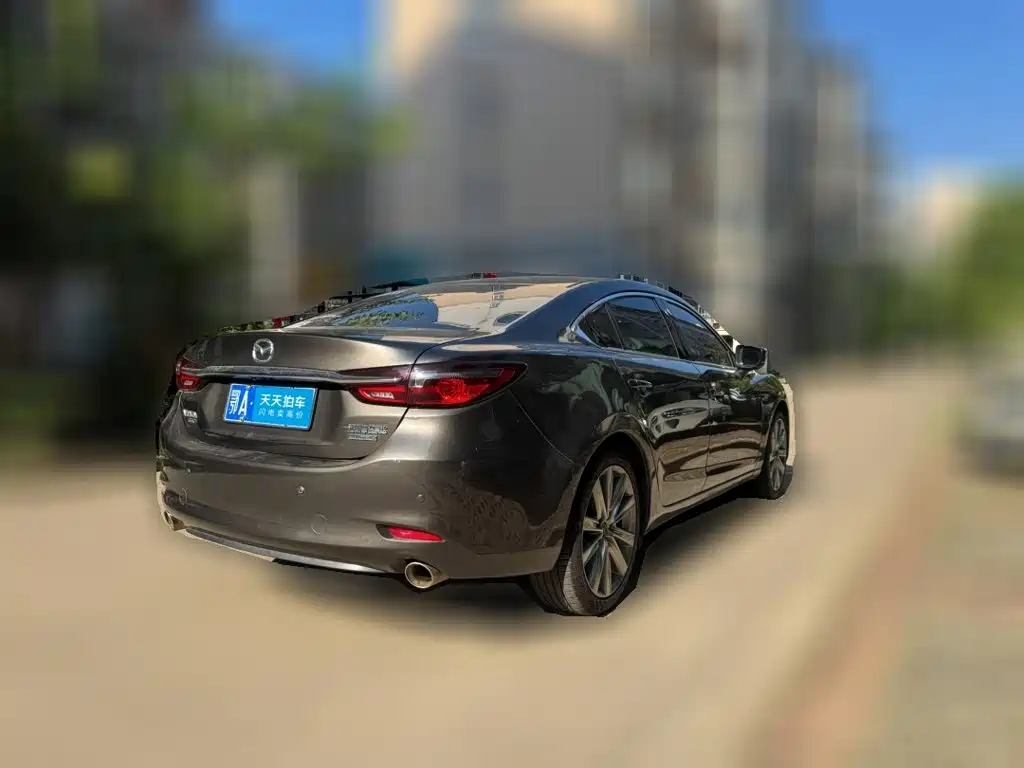 Фото 2 - Mazda Atenza