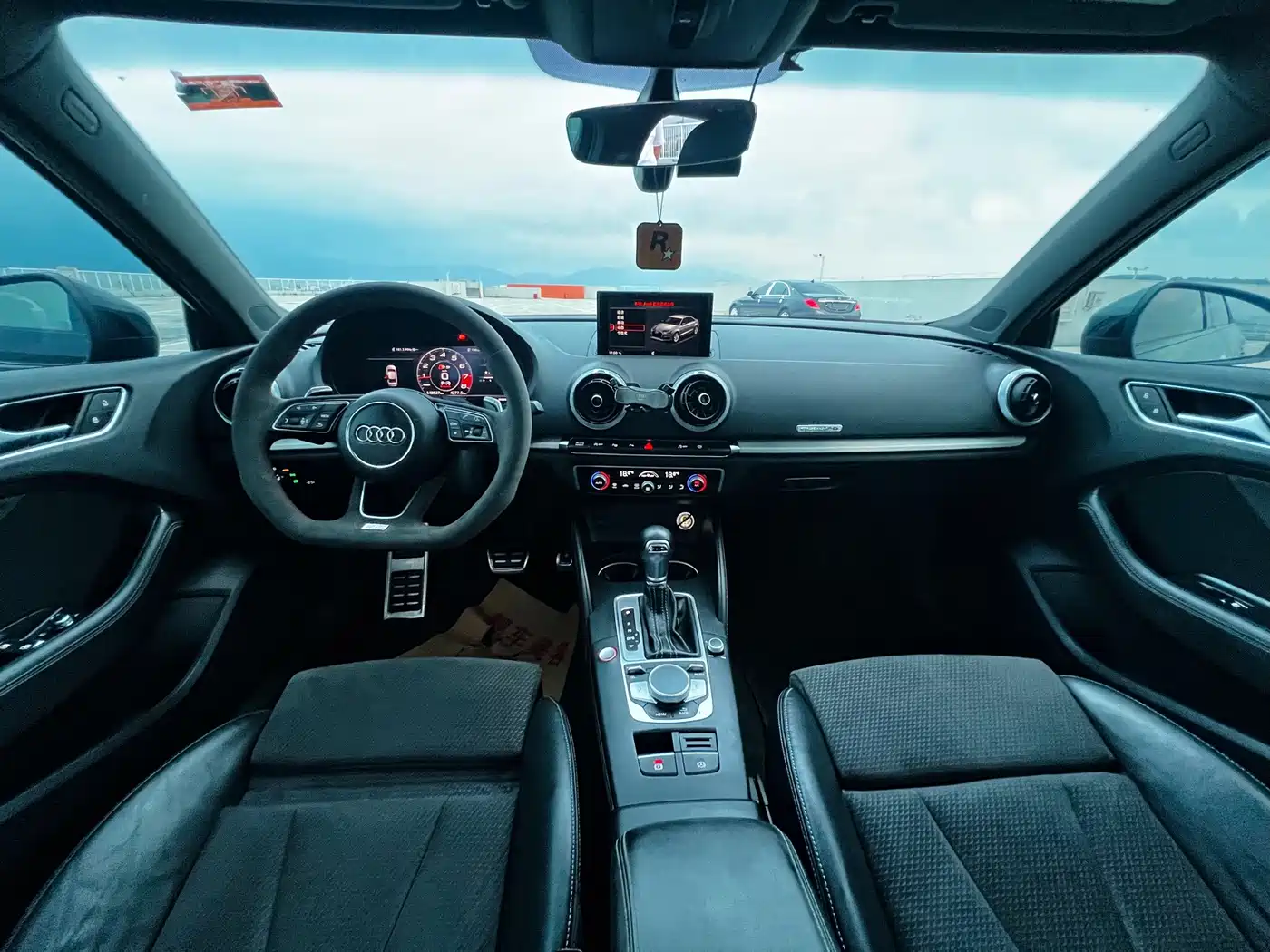 Audi S3 2018 2017 Facelift S3 2.0T Limousine