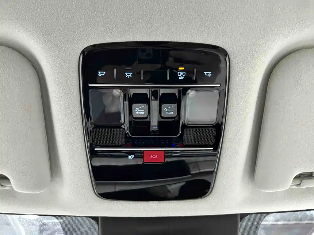 Hyundai Santa Fe 2024 2024 2.0T Connoisseur Ultra
