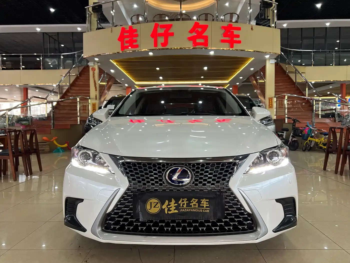 Lexus CT 2017 CT200h Elite Edition Monochrome China V фото 2