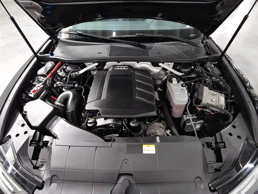 Audi A6L 2023 45 TFSI Premium Selection Dynamic фото 6