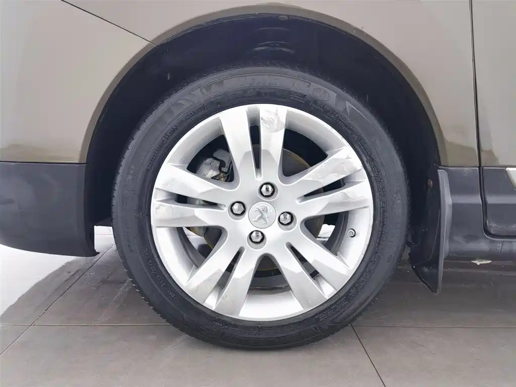 Peugeot 3008 2013 2.0L Automatic Trend Edition фото 17