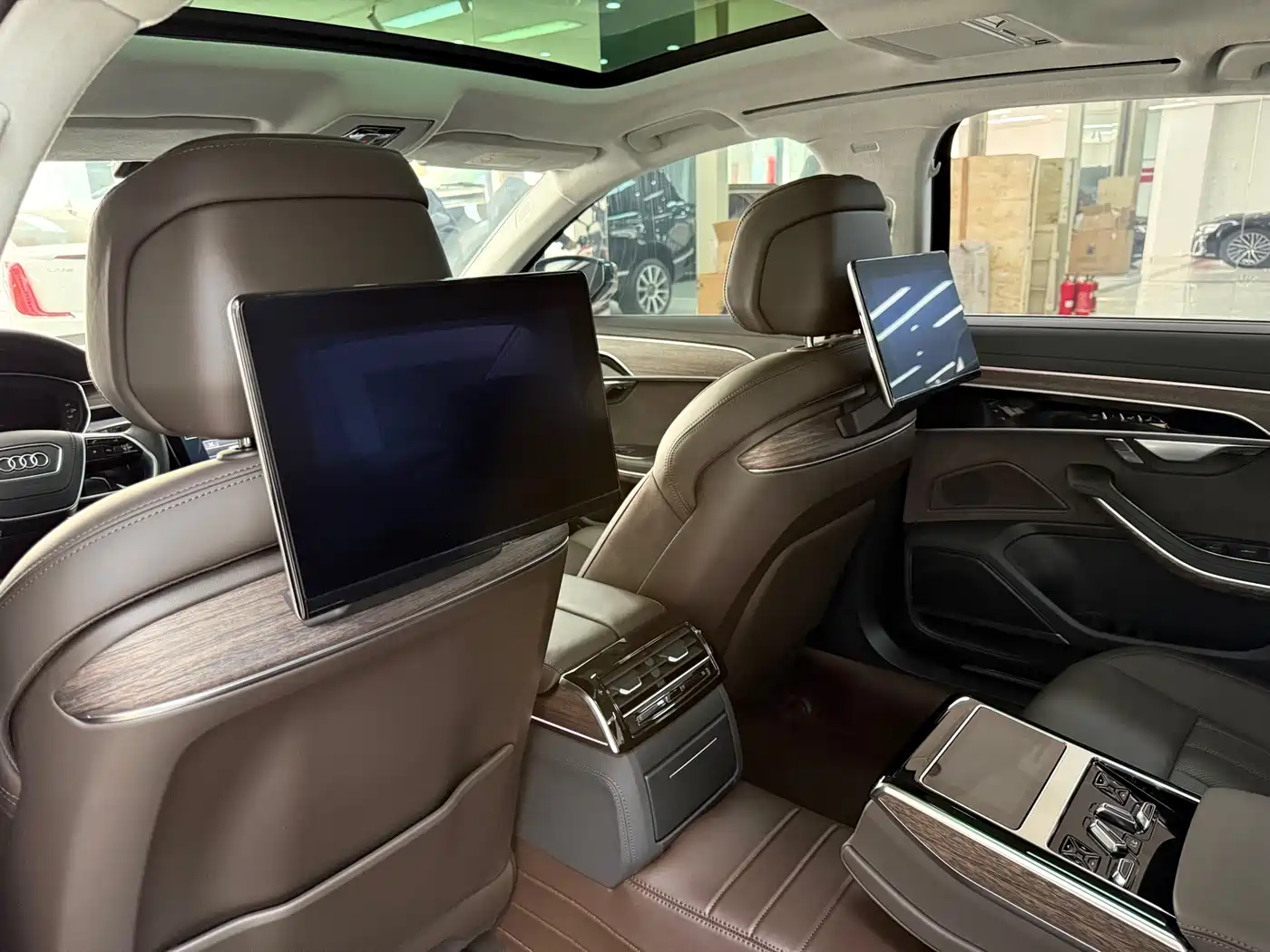 Audi A8 2023 A8L 55 TFSI quattro Flagship фото 14