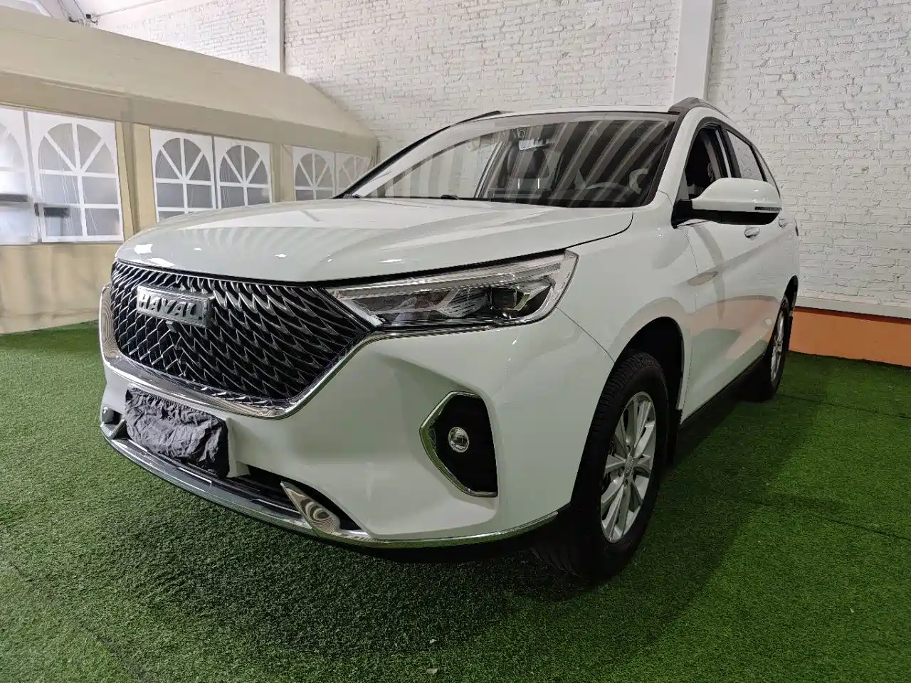 Фото 1 - Haval M6