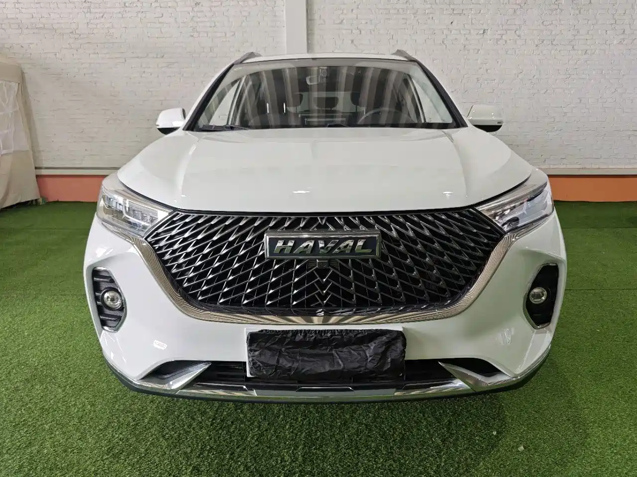 Фото 2 - Haval M6