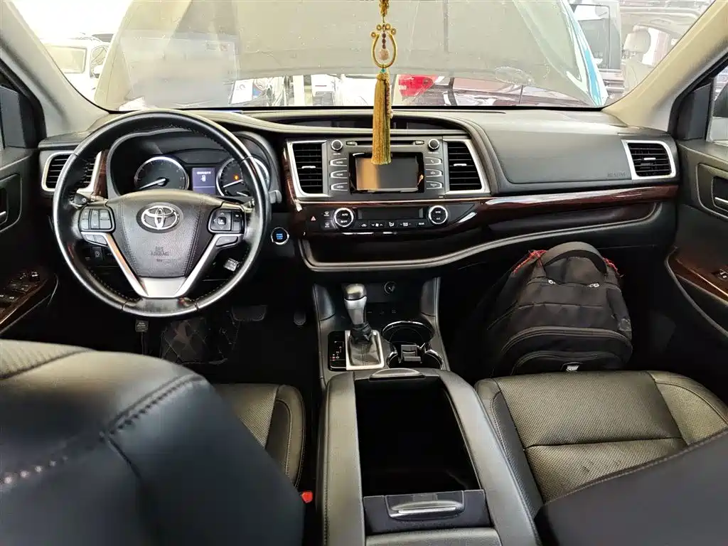 Toyota Highlander 2015 2.0T AWD Luxury Edition 7-seater фото 10
