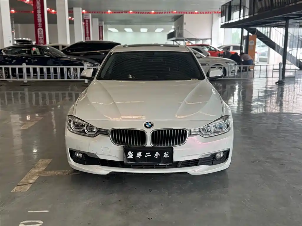 BMW 3 Series 2018 320Li Fashion Style фото 2